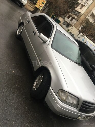 Mercedes C 220 1996, 585,627 km - 2.2 l - Bakı