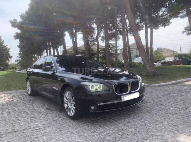BMW 740 2010, 215,000 km - 3.0 л - Bakı