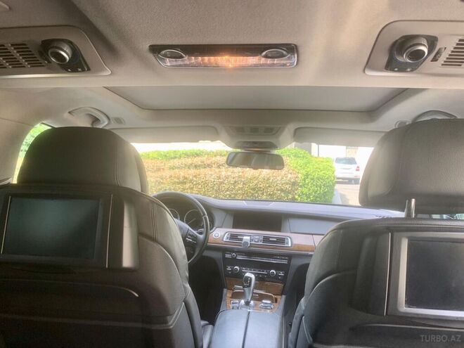 BMW 740 2010, 215,000 km - 3.0 л - Bakı
