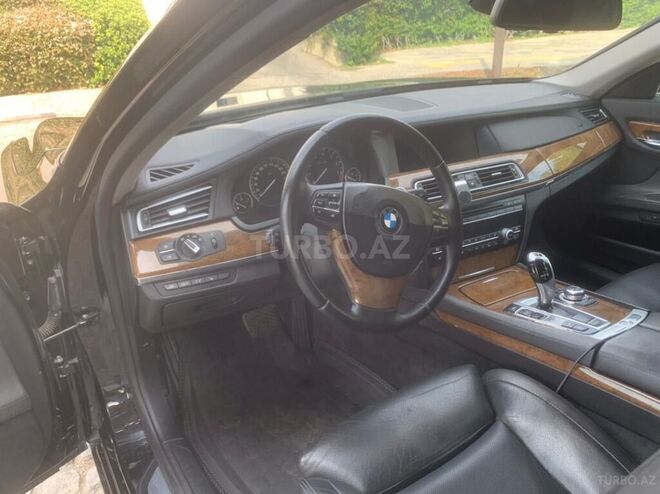 BMW 740 2010, 215,000 km - 3.0 л - Bakı