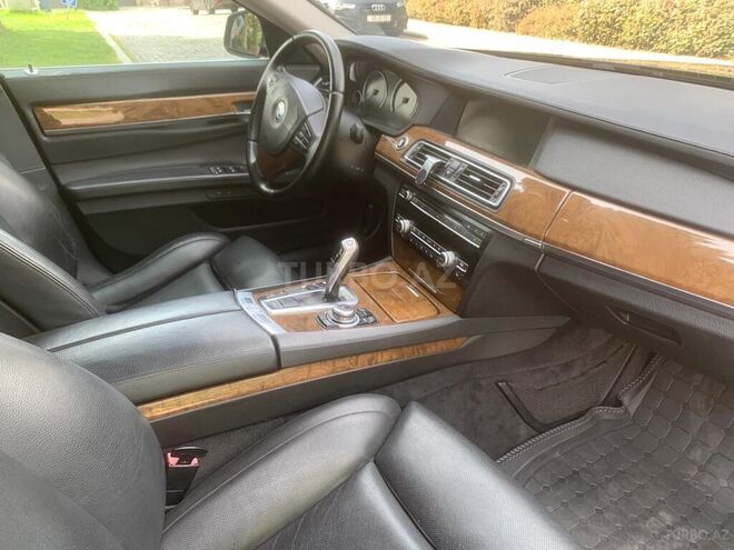 BMW 740 2010, 215,000 km - 3.0 л - Bakı