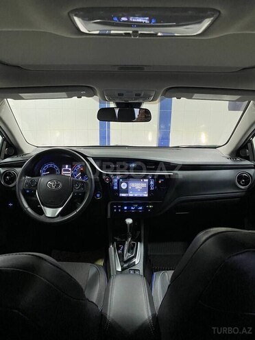 Toyota Corolla 2017, 90,807 km - 1.8 l - Bakı