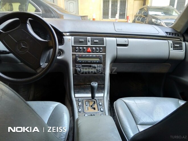 Mercedes E 300 1998, 217,000 km - 3.0 l - Bakı