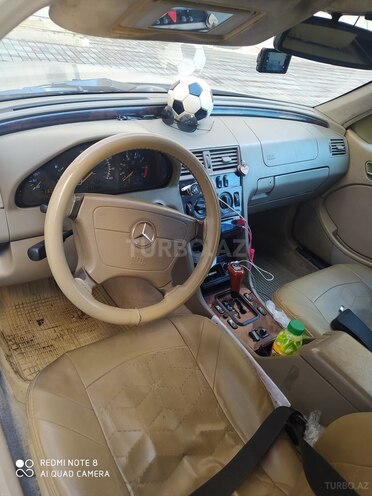 Mercedes C 230 2000, 586,400 km - 2.3 л - Sumqayıt
