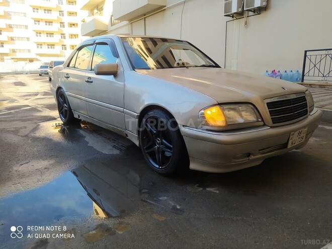 Mercedes C 230 2000, 586,400 km - 2.3 л - Sumqayıt