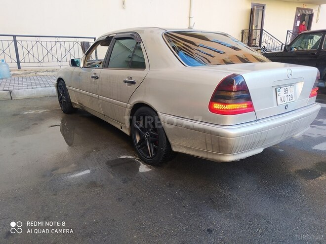 Mercedes C 230 2000, 586,400 km - 2.3 л - Sumqayıt