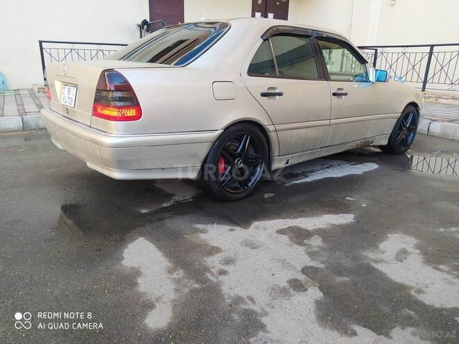 Mercedes C 230 2000, 586,400 km - 2.3 л - Sumqayıt