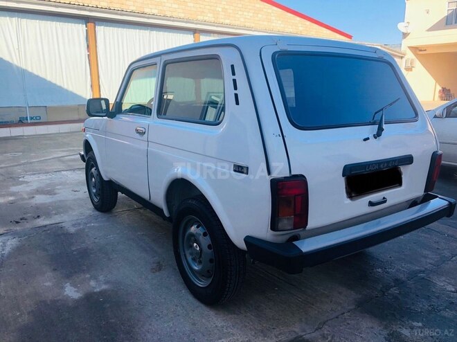 LADA (VAZ) Niva 1986, 200,000 km - 1.7 l - Quba