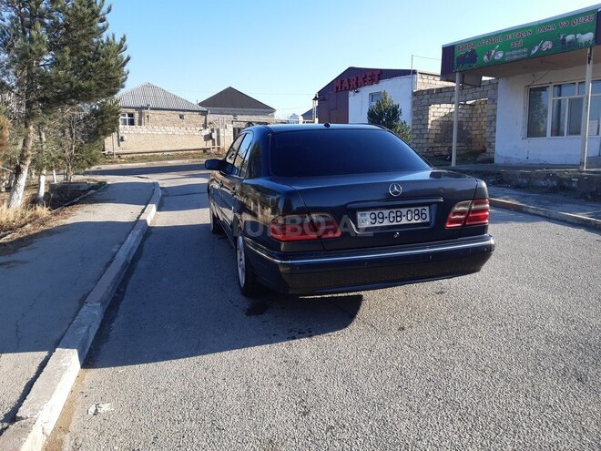 Mercedes E 320 2000, 604,130 km - 3.2 l - Bakı