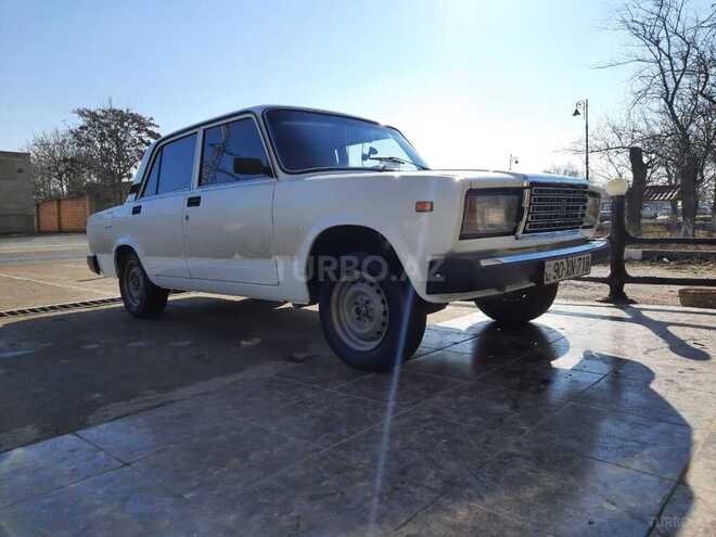 LADA (VAZ) 2107 2010, 16,000 km - 1.6 l - Salyan