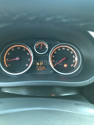 Opel Corsa 2013, 162,000 km - 1.4 l - Bakı