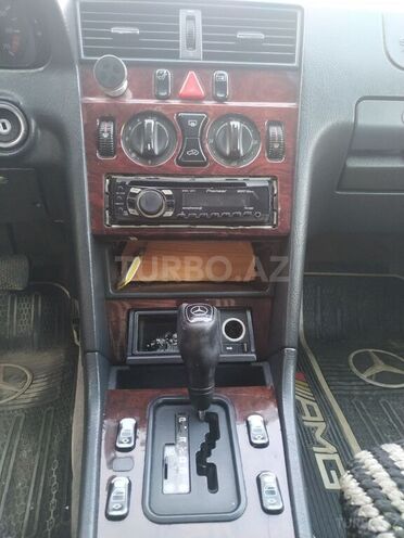 Mercedes C 180 1996, 320,000 km - 1.8 l - Yevlax
