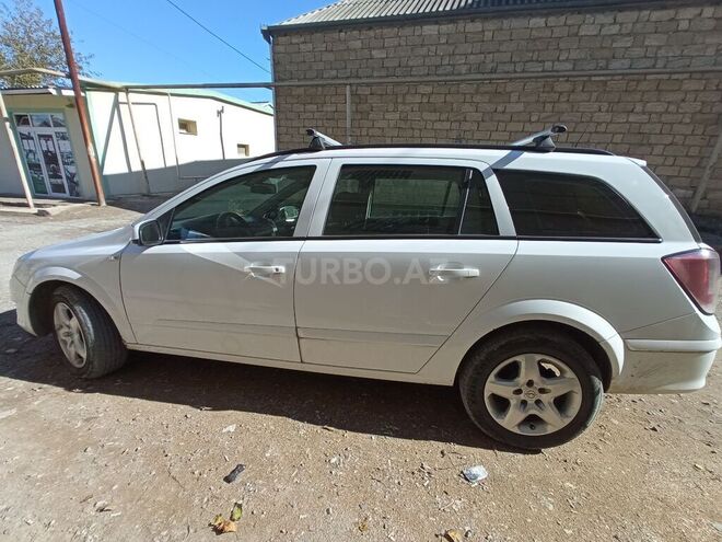 Opel Astra 2009, 250,000 km - 1.9 l - Bakı