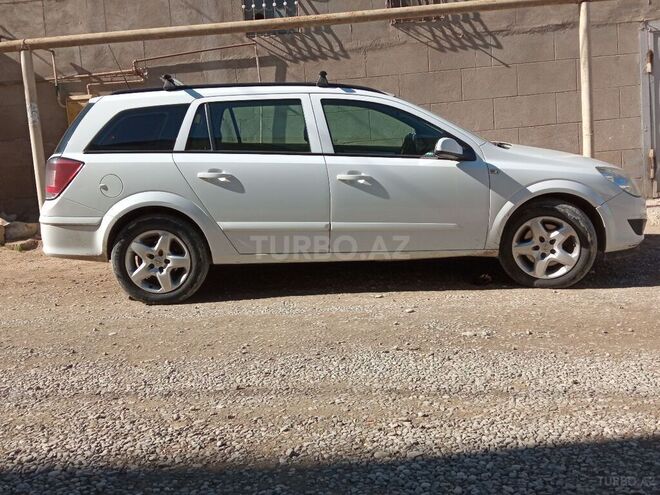 Opel Astra 2009, 250,000 km - 1.9 l - Bakı