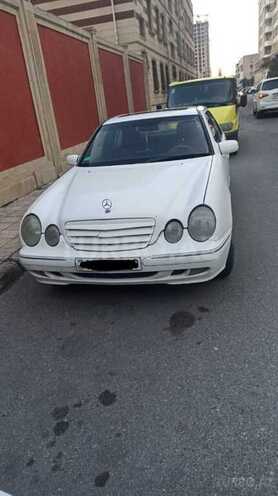 Mercedes E 220 2000, 292,900 km - 2.2 l - Sumqayıt