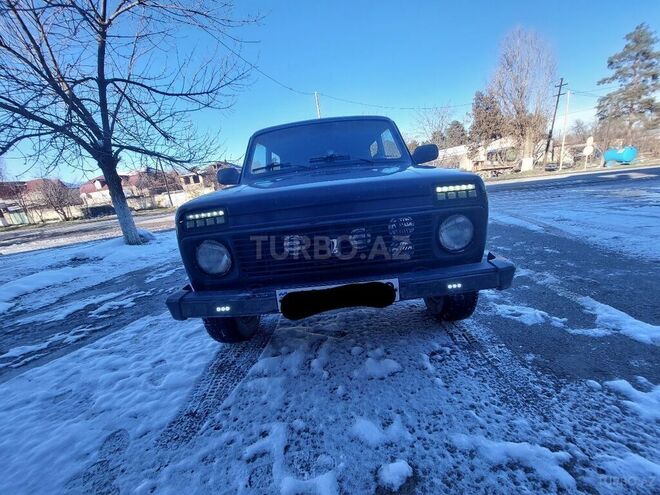 LADA (VAZ) Niva 2001, 160,000 km - 1.7 l - Quba