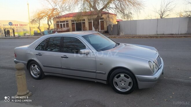Mercedes E 240 1998, 300,000 km - 2.4 l - Bərdə