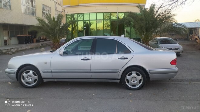 Mercedes E 240 1998, 300,000 km - 2.4 l - Bərdə