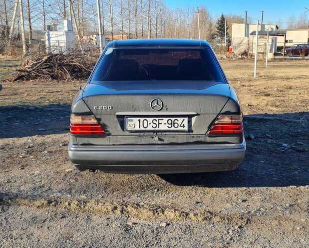 Mercedes E 200 1994, 198,000 km - 2.0 л - Füzuli