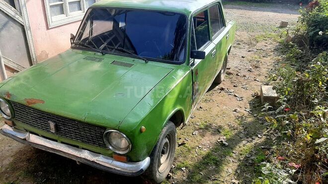 LADA (VAZ) 21011 1980, 15,600 km - 1.5 l - Quba