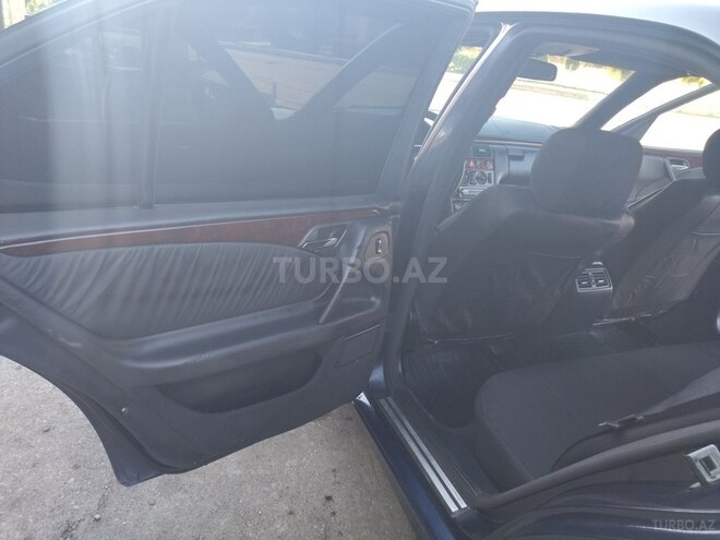 Mercedes E 230 1995, 385,000 km - 2.3 l - Bakı