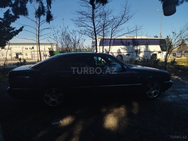 Mercedes E 230 1995, 385,000 km - 2.3 l - Bakı