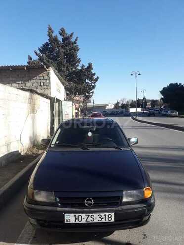 Opel Astra 1994, 200,000 km - 1.6 l - Bakı