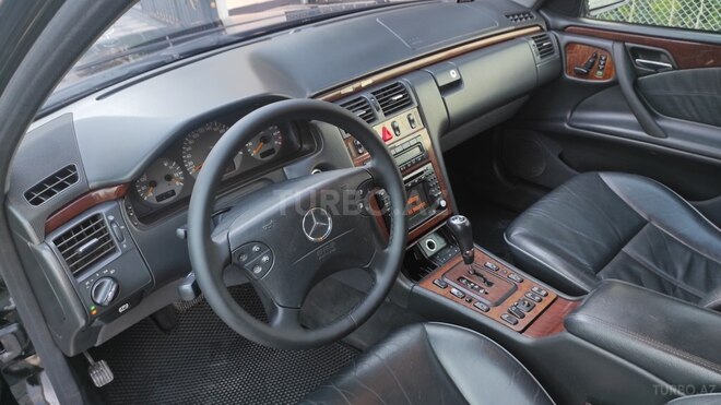 Mercedes E 320 2000, 365,000 km - 3.2 l - Balakən
