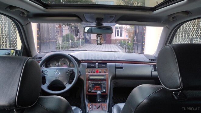 Mercedes E 320 2000, 365,000 km - 3.2 l - Balakən