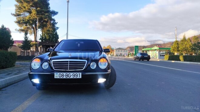Mercedes E 320 2000, 365,000 km - 3.2 l - Balakən