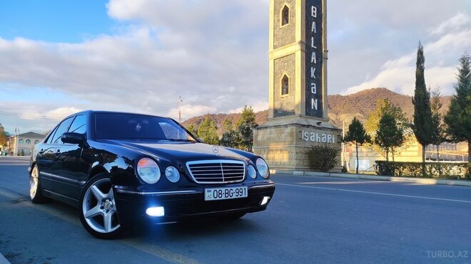 Mercedes E 320 2000, 365,000 km - 3.2 l - Balakən