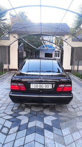 Mercedes E 320 2000, 365,000 km - 3.2 l - Balakən