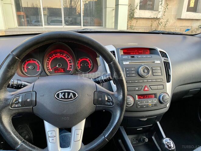 Kia Ceed 2010, 212,500 km - 1.6 l - Bakı