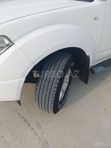 Nissan Navara 2012, 355,000 km - 2.5 l - Bakı