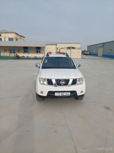 Nissan Navara 2012, 355,000 km - 2.5 l - Bakı