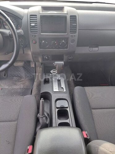 Nissan Navara 2012, 355,000 km - 2.5 l - Bakı