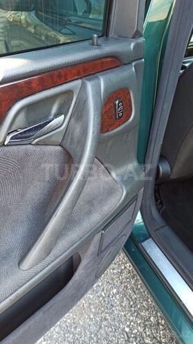 Mercedes E 240 2001, 250,000 km - 2.4 l - Xaçmaz