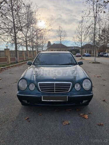 Mercedes E 240 2001, 250,000 km - 2.4 l - Xaçmaz