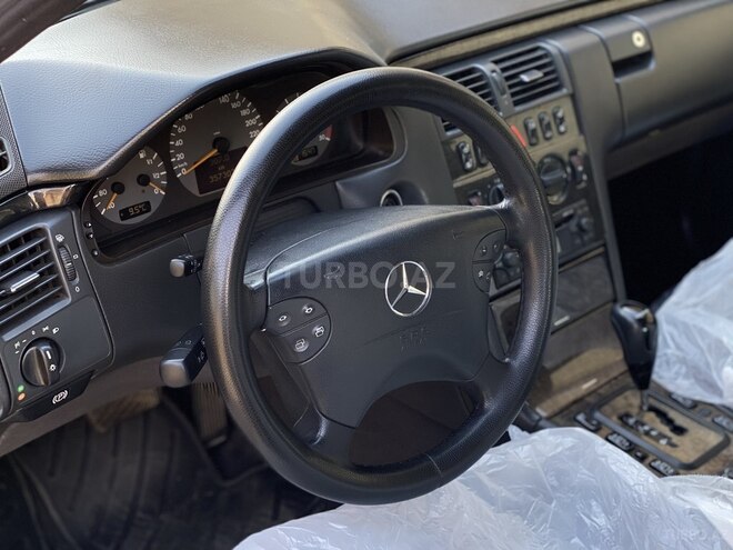 Mercedes E 220 2000, 357,000 km - 2.2 l - Bakı