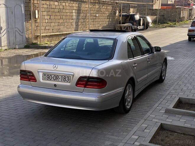Mercedes E 220 2000, 357,000 km - 2.2 l - Bakı