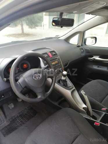 Toyota Auris 2009, 274,000 km - 1.4 l - Bakı