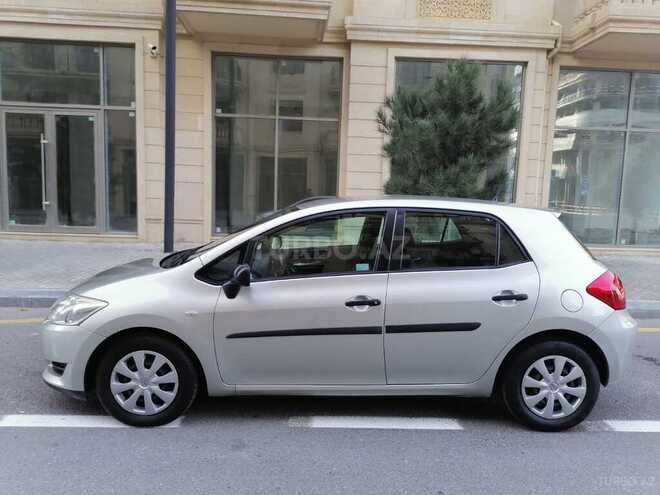 Toyota Auris 2009, 274,000 km - 1.4 l - Bakı