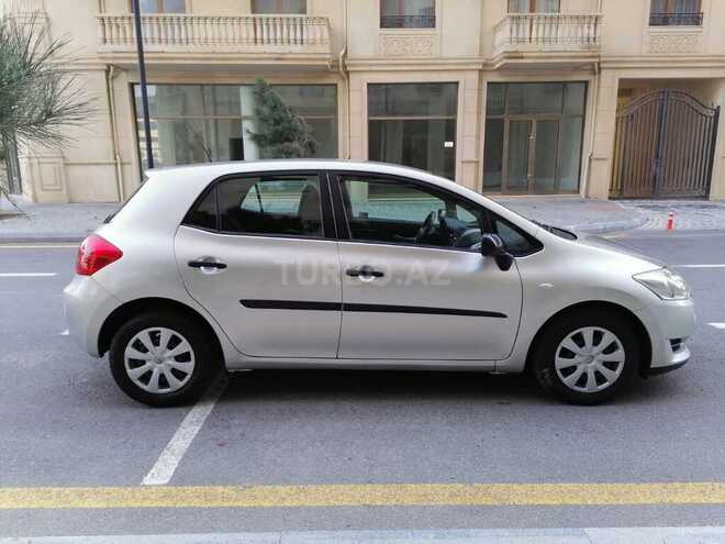 Toyota Auris 2009, 274,000 km - 1.4 l - Bakı