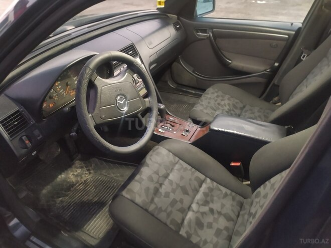 Mercedes C 220 2000, 348,000 km - 2.2 l - Bakı