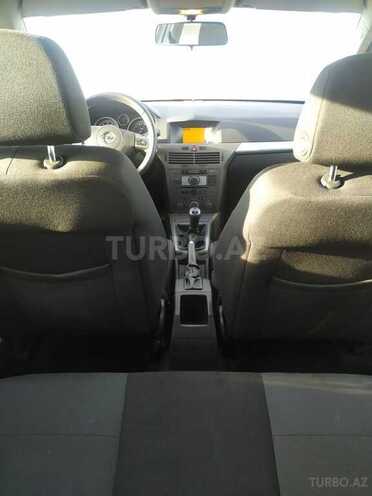 Opel Astra 2005, 172,000 km - 1.4 l - Bakı