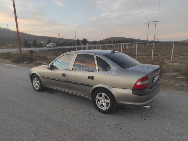 Opel Vectra 1996, 255,648 km - 1.8 l - Bakı
