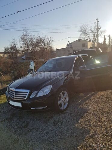 Mercedes E 200 2012, 156,000 km - 1.8 l - Zərdab