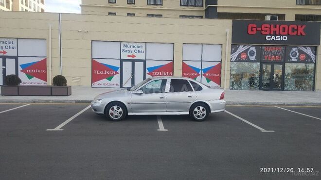 Opel Vectra 2000, 385,000 km - 1.8 l - Sumqayıt