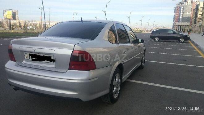 Opel Vectra 2000, 385,000 km - 1.8 l - Sumqayıt