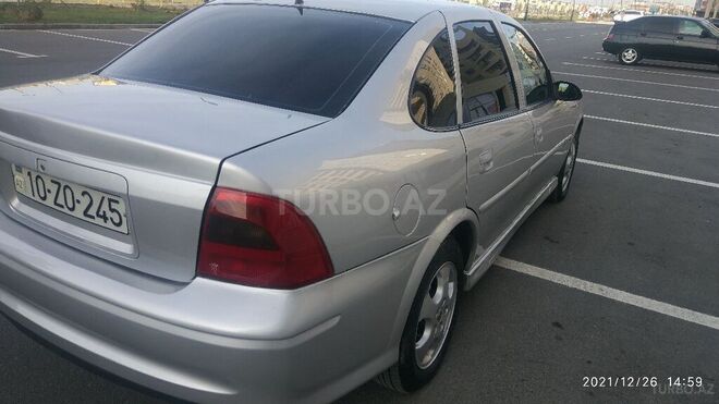Opel Vectra 2000, 385,000 km - 1.8 l - Sumqayıt